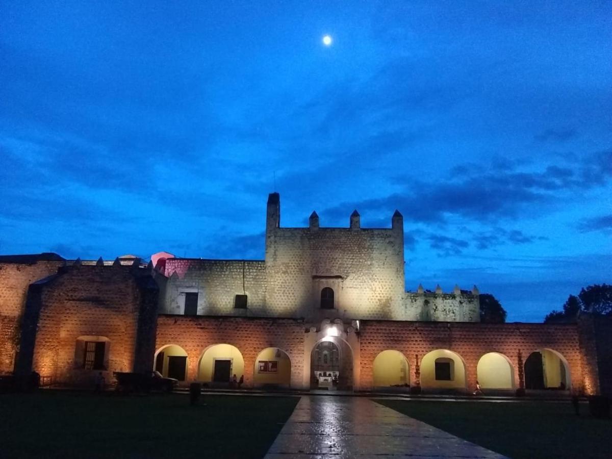 Departamento Sol Y Luna Valladolid  Buitenkant foto